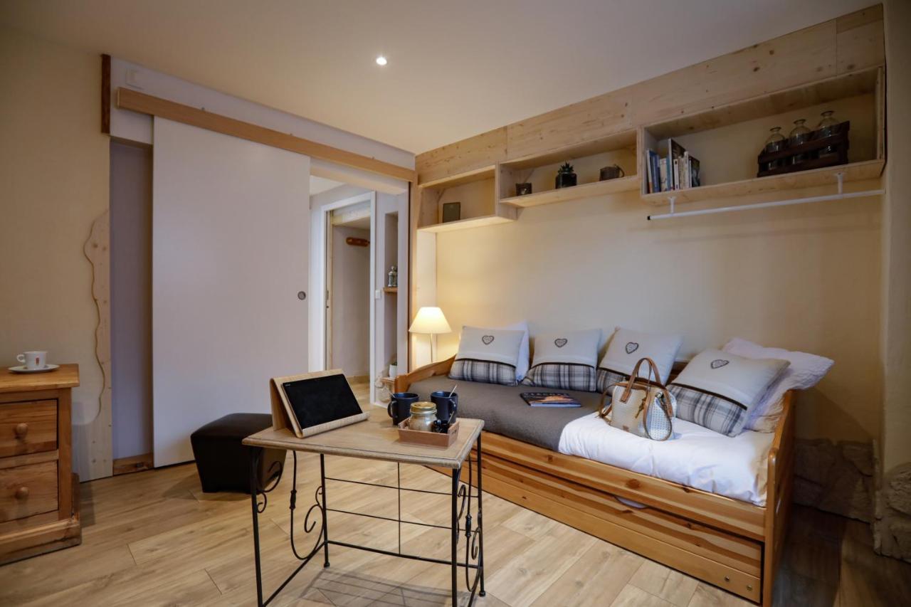 Auberge Des Deux Moucherolles Corrençon-en-Vercors Zewnętrze zdjęcie